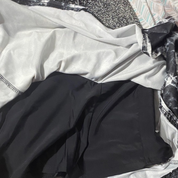 Black and White Tie-Dye Skirt - Picture 4 of 4